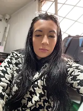 Snapshot of SALOME_KORLAND chatting on June 2026 03:50:01 PM SALOME KORLAND online show from June 2026 03:50:01 PM