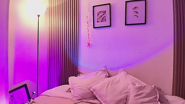 ashlycarteer online show from February 2026 02:01:02 AM