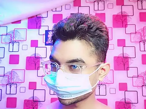 ChiseledCharm online show from November 2025 07:59:02 PM