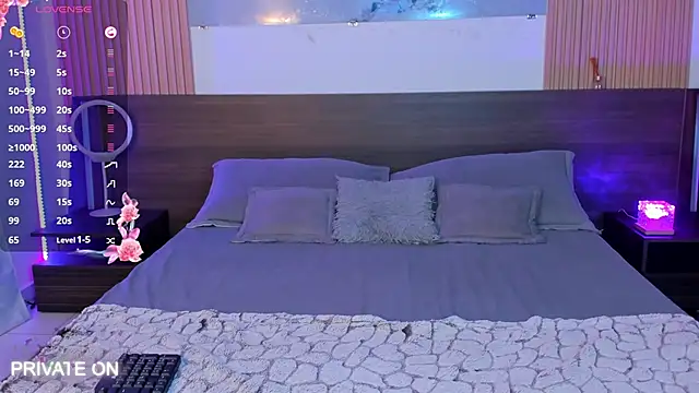 samanthaa moon online show from October 2025 09:10:02 PM