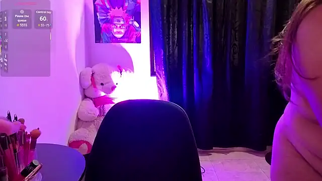 Gaby  Howards online show from October 2025 07:03:01 PM