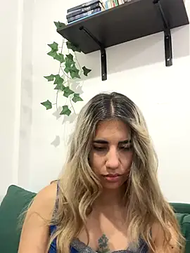 lushPeach online show from January 2026 03:53:01 AM