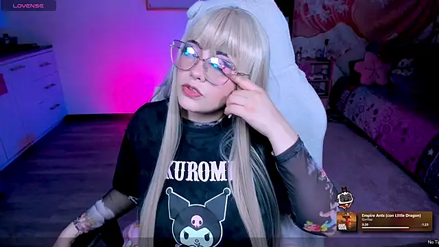 AlyssaRomanova online show from April 2026 03:21:01 AM