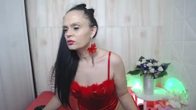 Snapshot of Sweeteest_Julie chatting on September 2025 10:55:02 PM Sweeteest Julie online show from September 2025 10:55:02 PM