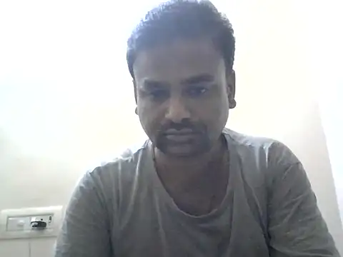 sree4143 online show from October 2025 05:33:01 PM
