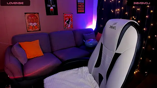 deboramoore online show from September 2025 02:59:01 AM