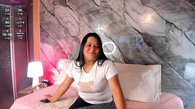 cutestrawberryy online show from September 2025 12:38:02 PM