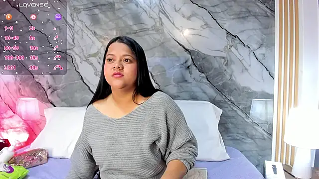 cutestrawberryy online show from September 2025 01:01:01 PM