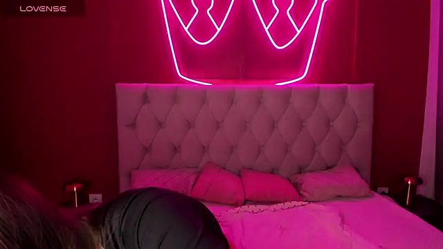 StacyWells online show from October 2025 01:26:02 AM