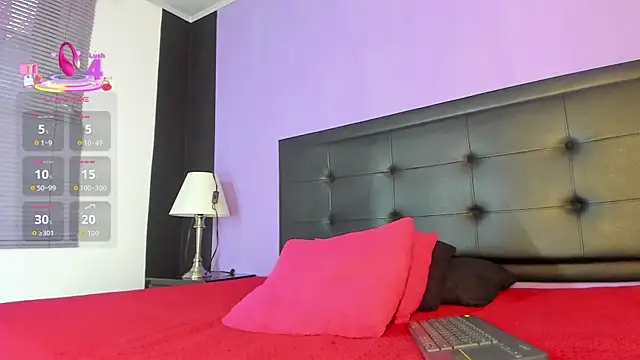 GreciaFox1 online show from April 2026 12:19:02 PM