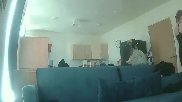 avamaxwell online show from April 2026 01:03:01 PM