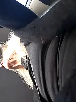 clarabell4 online show from December 2025 08:01:02 AM