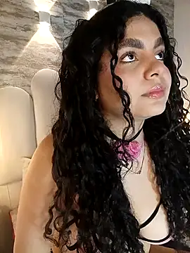 Yassy vazquez online show from April 2026 07:26:02 PM