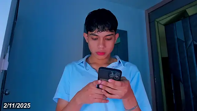 Snapshot of Sebax_Young chatting on November 2025 08:52:02 PM Sebax Young online show from November 2025 08:52:02 PM