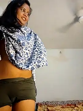 cute radhikaa online show from April 2026 09:17:01 AM