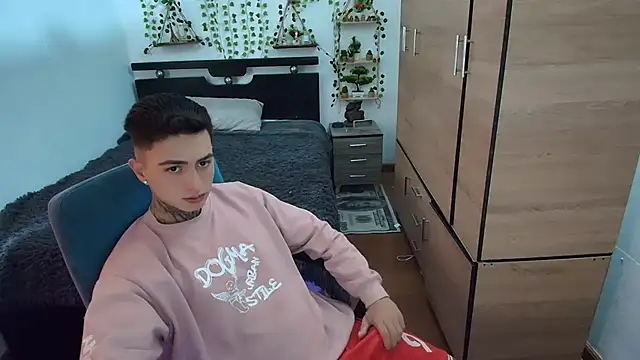 santii ss online show from April 2026 03:52:01 PM