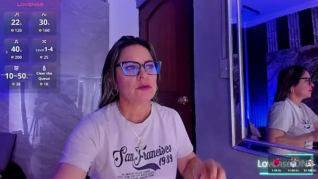 Snapshot of Agatha_Pleasure chatting on October 2025 11:30:02 AM Agatha Pleasure online show from October 2025 11:30:02 AM