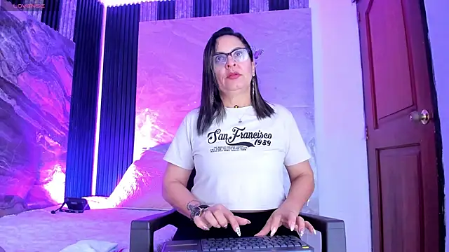 Agatha Pleasure online show from April 2026 11:58:01 AM