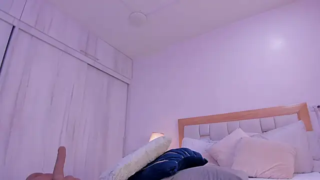 megan rous  online show from December 2025 03:11:02 AM