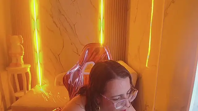  Evoni b online show from October 2025 07:44:01 PM