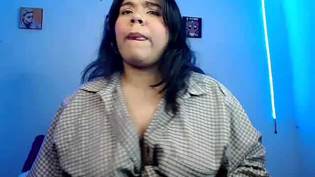 Snapshot of samantha-pettie chatting on March 2026 02:32:02 PM samantha-pettie online show from March 2026 02:32:02 PM