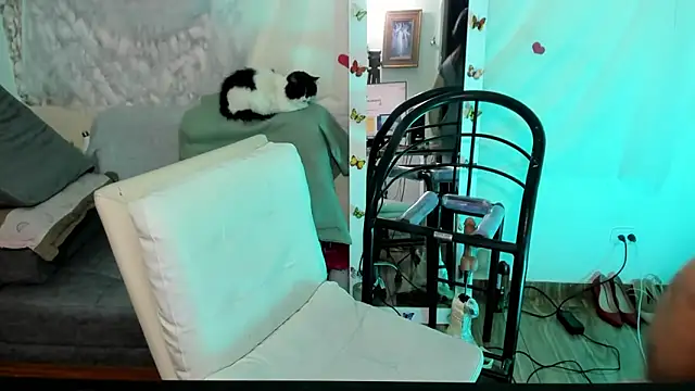 Snapshot of Clunita chatting on May 2026 05:04:01 AM Clunita online show from May 2026 05:04:01 AM