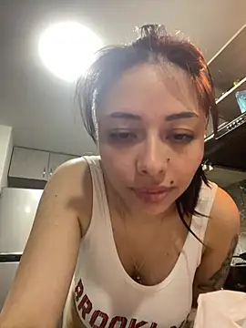 Snapshot of sara_gomez1_ chatting on June 2026 02:18:02 AM sara gomez1 online show from June 2026 02:18:02 AM