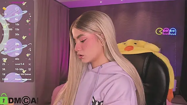 Snapshot of Arinextdoor chatting on September 2025 10:24:01 PM Arinextdoor online show from September 2025 10:24:01 PM