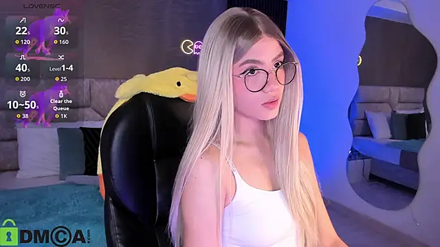 Snapshot of Arinextdoor chatting on October 2025 12:24:01 AM Arinextdoor online show from October 2025 12:24:01 AM