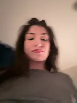 ScarletBloom  online show from April 2026 04:26:02 PM