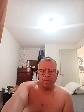 cuntico online show from April 2026 06:12:01 PM