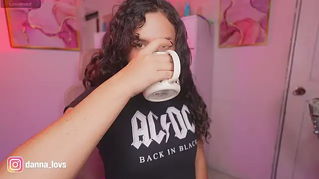 Snapshot of Dannaa_Lovs chatting on November 2025 06:52:01 PM Dannaa Lovs online show from November 2025 06:52:01 PM