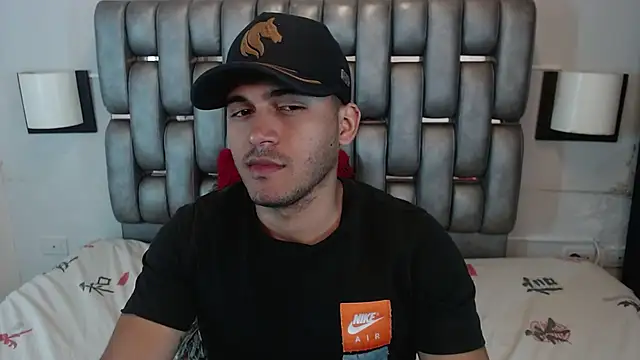 Derek Storm  online show from April 2026 08:31:02 PM