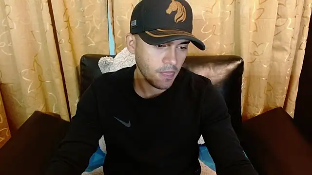 Derek Storm  online show from April 2026 01:43:02 PM