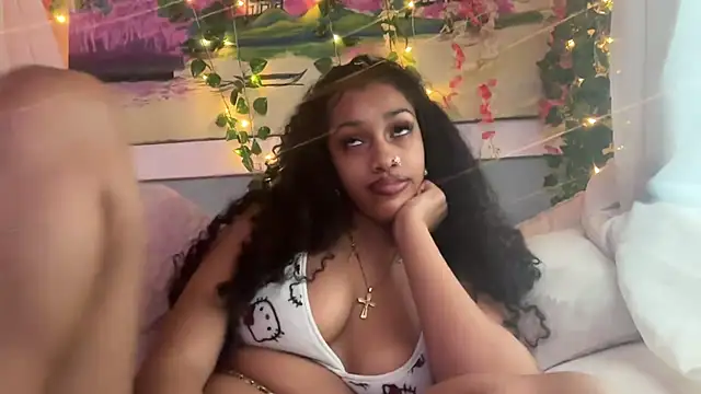 prettyblackgirl online show from April 2026 01:52:02 AM