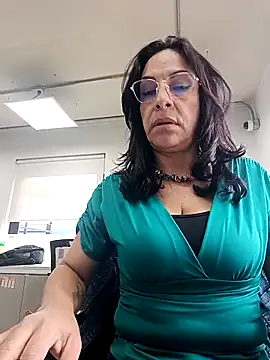  Kamy Hot online show from November 2025 01:14:02 PM