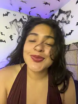 EmilyNoir1 online show from October 2025 12:02:02 AM