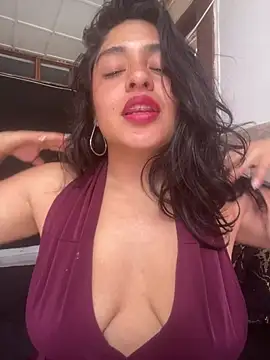 Snapshot of EmilyNoir1 chatting on June 2026 05:51:01 PM EmilyNoir1 online show from June 2026 05:51:01 PM