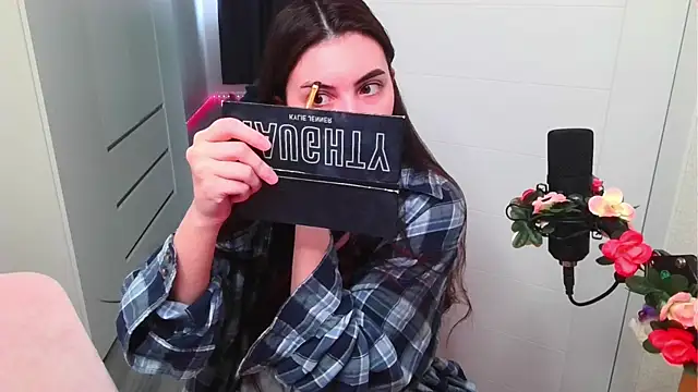 peachyness online show from April 2026 03:05:01 PM