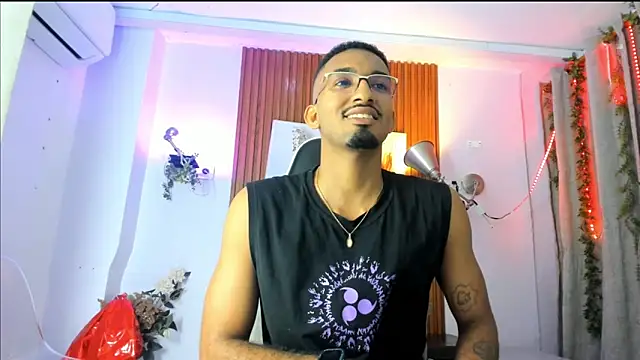 Darwin mayo online show from October 2025 05:24:02 PM