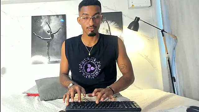 Darwin mayo online show from November 2025 05:14:01 PM