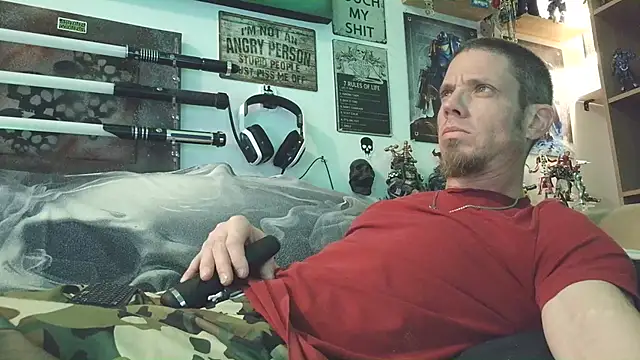 TomXXII online show from October 2025 12:26:01 AM