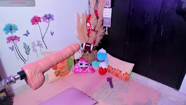 Snapshot of Majosworld_ chatting on October 2025 08:15:02 PM Majosworld online show from October 2025 08:15:02 PM