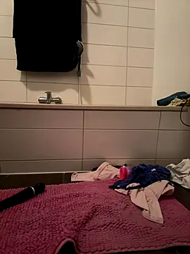 SweetTeenGirl online show from October 2025 09:16:02 PM