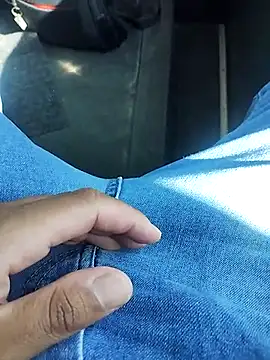 Alan131097 online show from September 2025 11:48:01 AM