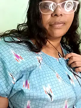 zara-mallus online show from September 2025 08:24:01 PM