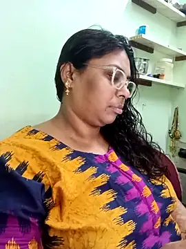 zara-mallus online show from October 2025 05:42:01 PM