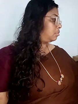 zara-mallus online show from November 2025 01:33:02 PM