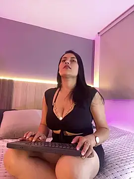 Atenea Clerk online show from April 2026 02:02:02 PM