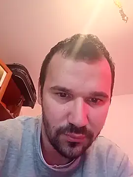 Ionut899xh online show from October 2025 07:58:02 AM